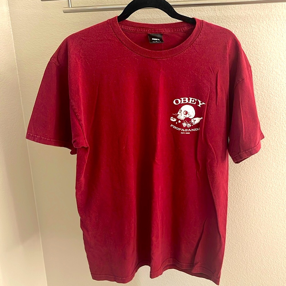 Y2K obey propaganda tshirt